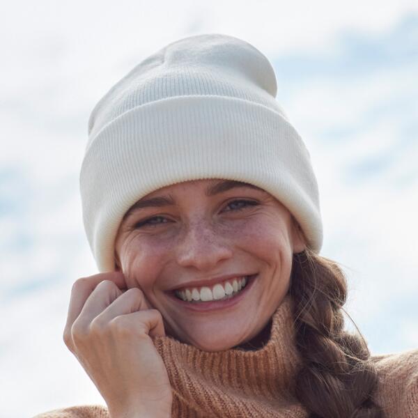 Bonnet acrylique avec rabat Vignette